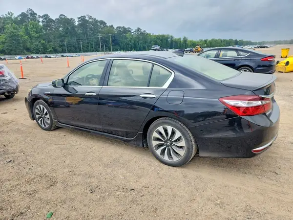 JHMCR6F76HC024175 2017 HONDA ACCORD - Image 2