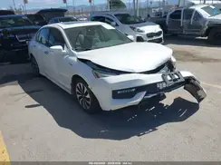 JHMCR6F76HC026752 2017 HONDA ACCORD
