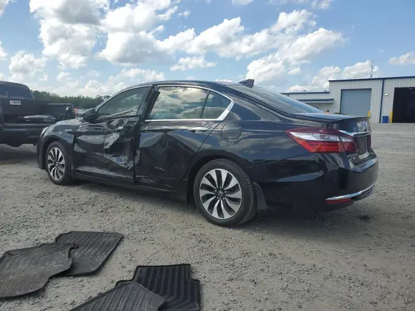 JHMCR6F76HC026945 2017 HONDA ACCORD - Image 2
