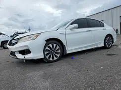 JHMCR6F76HC028288 2017 HONDA ACCORD