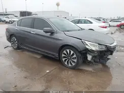 JHMCR6F76HC028856 2017 HONDA ACCORD