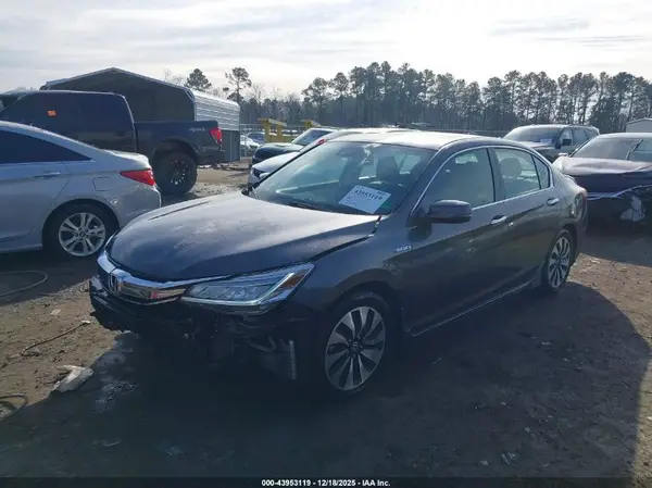 JHMCR6F76HC031515 2017 HONDA ACCORD - Image 2