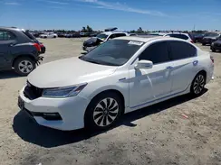 JHMCR6F77HC004419 2017 HONDA ACCORD