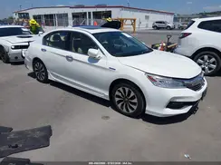 JHMCR6F77HC006798 2017 HONDA ACCORD