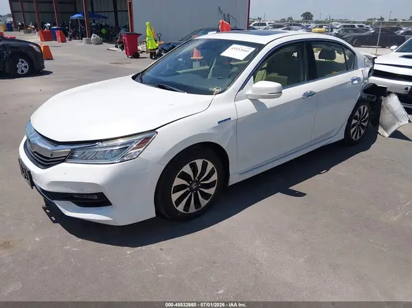 JHMCR6F77HC006798 2017 HONDA ACCORD - Image 2