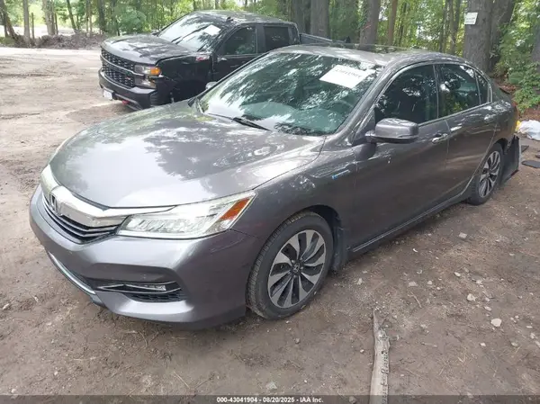 JHMCR6F77HC009474 2017 HONDA ACCORD - Image 2