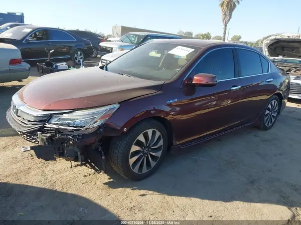 JHMCR6F77HC015193 2017 HONDA ACCORD - Image 2