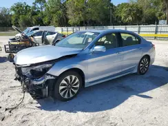 JHMCR6F77HC016781 2017 HONDA ACCORD