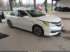 JHMCR6F77HC022547 2017 HONDA ACCORD