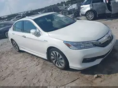 JHMCR6F77HC025111 2017 HONDA ACCORD