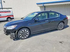 JHMCR6F77HC025822 2017 HONDA ACCORD