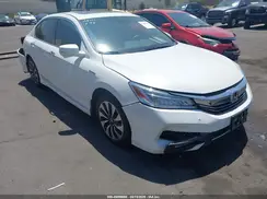 JHMCR6F77HC030101 2017 HONDA ACCORD