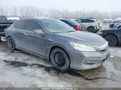 JHMCR6F77HC800765 2017 HONDA ACCORD