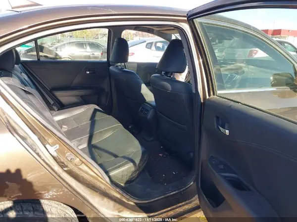 JHMCR6F78HC000282 2017 HONDA ACCORD - Image 8