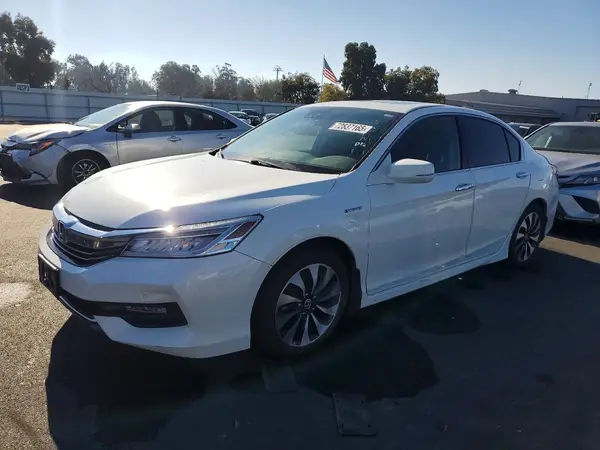 JHMCR6F78HC001769 2017 HONDA ACCORD - Image 1