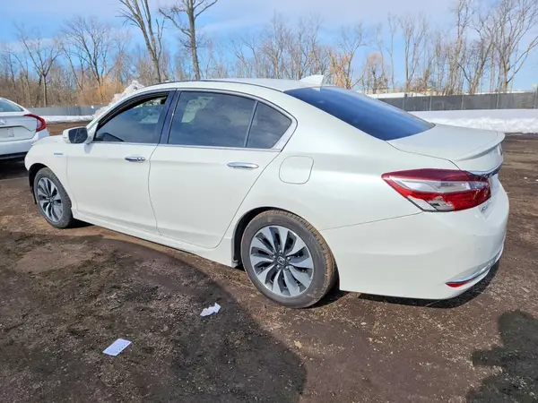 JHMCR6F78HC005305 2017 HONDA ACCORD - Image 2