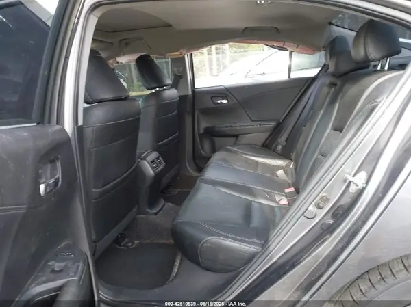 JHMCR6F78HC008107 2017 HONDA ACCORD - Image 8
