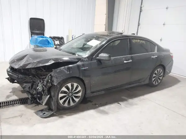 JHMCR6F78HC014733 2017 HONDA ACCORD - Image 2