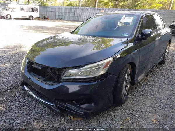JHMCR6F78HC018457 2017 HONDA ACCORD - Image 2