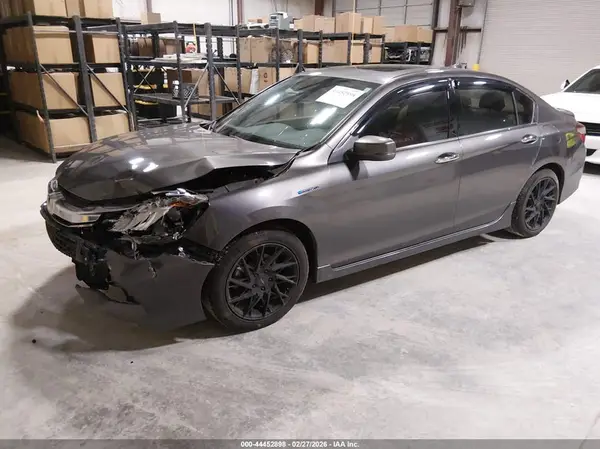 JHMCR6F78HC019401 2017 HONDA ACCORD - Image 2