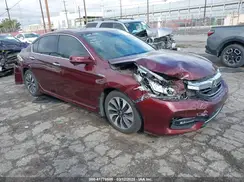JHMCR6F78HC020631 2017 HONDA ACCORD