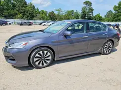 JHMCR6F78HC020970 2017 HONDA ACCORD