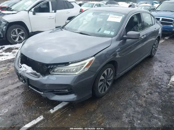 JHMCR6F78HC024338 2017 HONDA ACCORD - Image 2