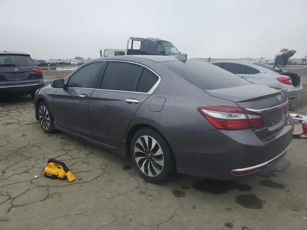 JHMCR6F78HC025361 2017 HONDA ACCORD - Image 2