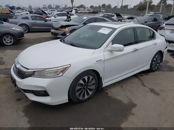 JHMCR6F78HC030902 2017 HONDA ACCORD - Image 2