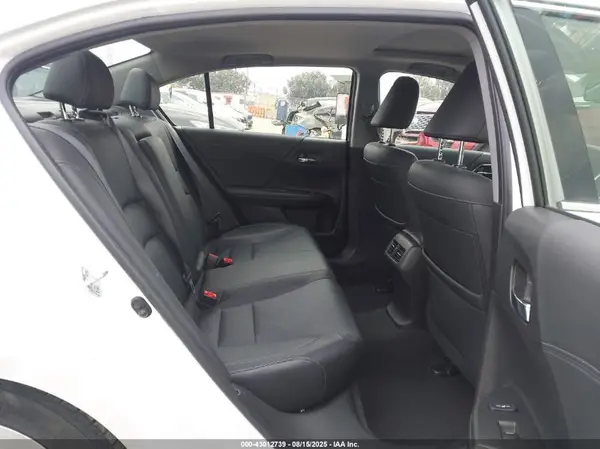 JHMCR6F78HC030902 2017 HONDA ACCORD - Image 8