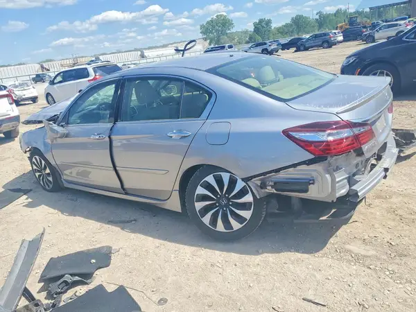 JHMCR6F79HC001165 2017 HONDA ACCORD - Image 2