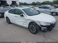JHMCR6F79HC001571 2017 HONDA ACCORD