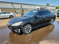 JHMCR6F79HC005698 2017 HONDA ACCORD