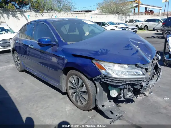 JHMCR6F79HC019567 2017 HONDA ACCORD - Image 1