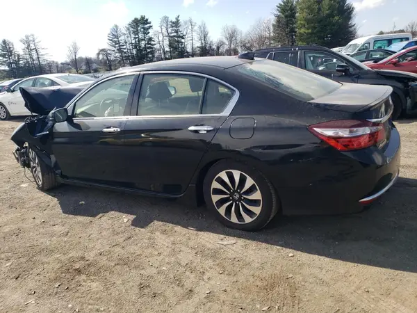 JHMCR6F79HC020668 2017 HONDA ACCORD - Image 2