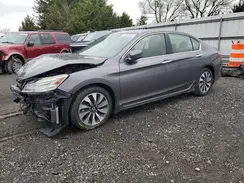 JHMCR6F79HC030679 2017 HONDA ACCORD