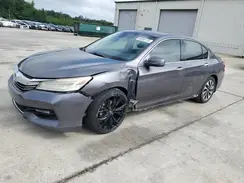 JHMCR6F7XHC000946 2017 HONDA ACCORD
