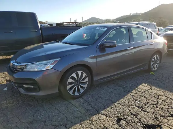 JHMCR6F7XHC004625 2017 HONDA ACCORD - Image 1