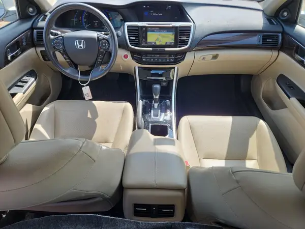 JHMCR6F7XHC004995 2017 HONDA ACCORD - Image 8