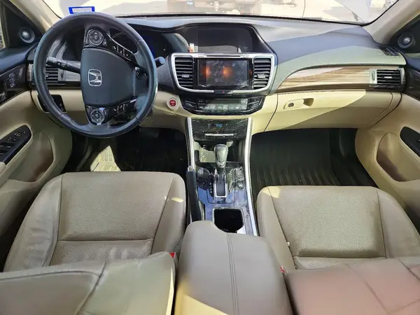 JHMCR6F7XHC007539 2017 HONDA ACCORD - Image 8