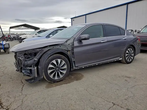 JHMCR6F7XHC009856 2017 HONDA ACCORD - Image 1