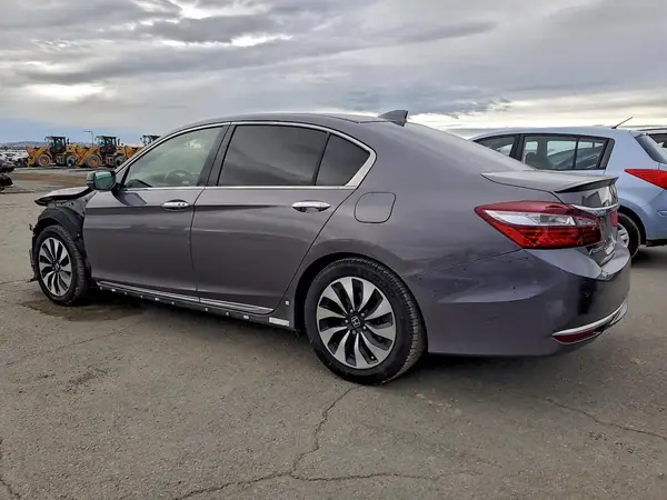 JHMCR6F7XHC009856 2017 HONDA ACCORD - Image 2