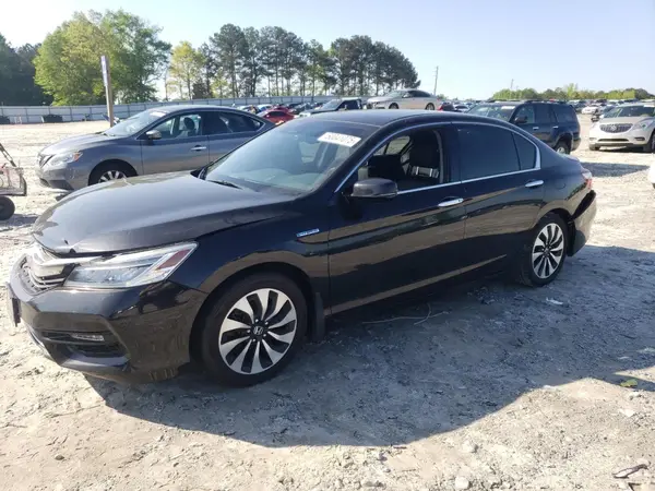 JHMCR6F7XHC011946 2017 HONDA ACCORD - Image 1