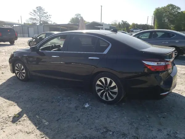 JHMCR6F7XHC011946 2017 HONDA ACCORD - Image 2