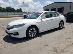 JHMCR6F7XHC023899 2017 HONDA ACCORD