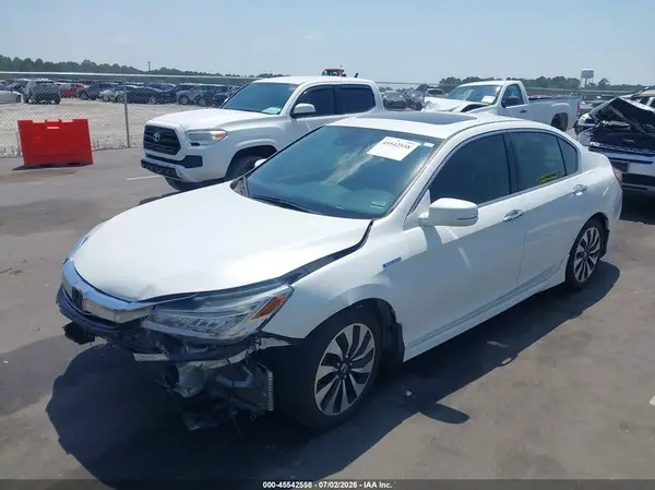 JHMCR6F7XHC025829 2017 HONDA ACCORD - Image 2