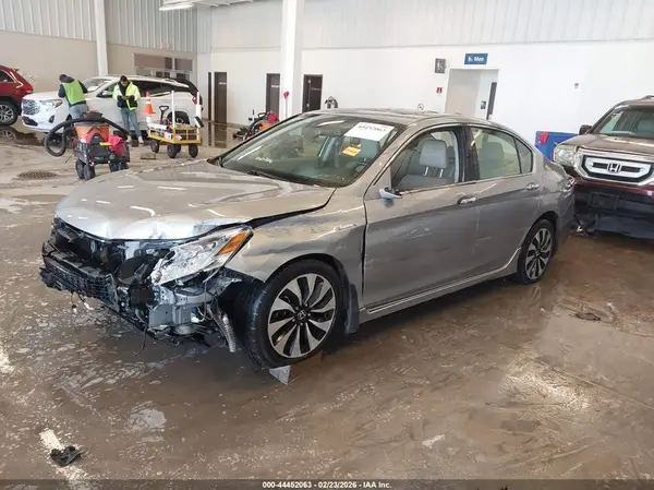 JHMCR6F7XHC026060 2017 HONDA ACCORD - Image 2