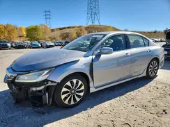JHMCR6F7XHC029461 2017 HONDA ACCORD