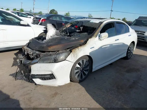 JHMCR6F7XHC030903 2017 HONDA ACCORD - Image 2