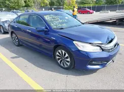 JHMCR6F7XHC800422 2017 HONDA ACCORD